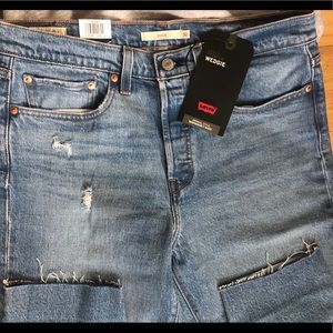 NWT LEVI’S NORDSTROM Wedgie High Waist Raw Hem